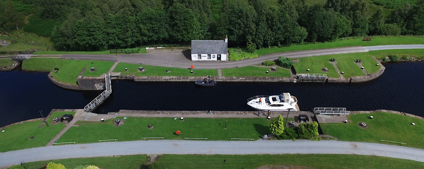 Caledonian Canal open for full transit