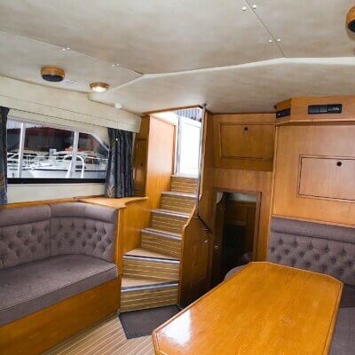 Strathspey - Strathspey Saloon 205
