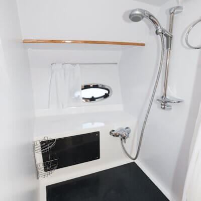 Torridon - Torridon Shower01