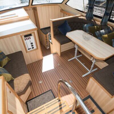 Torridon - Torridon saloon03