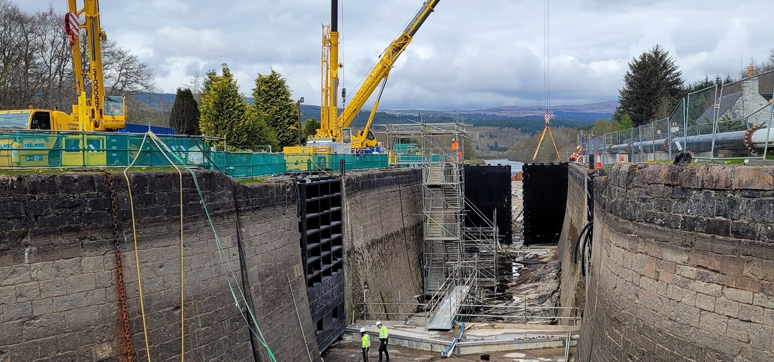 A look inside a canal lock at Cullochy
