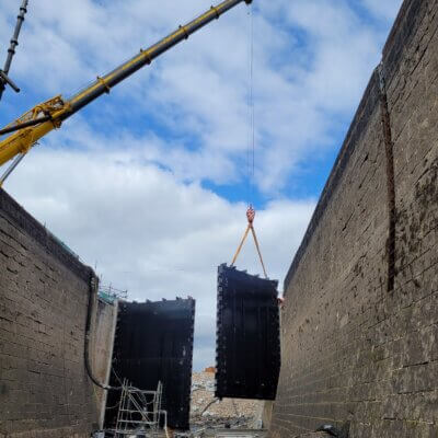 A look inside a canal lock at Cullochy - 279309407 10159638650143536 3435170493552874406 n
