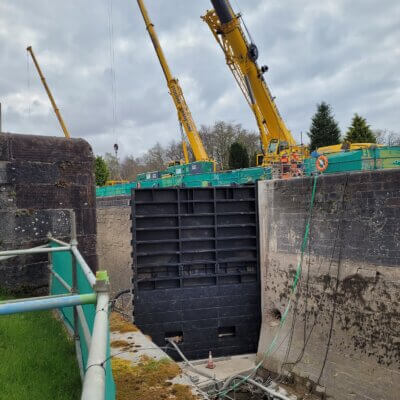 A look inside a canal lock at Cullochy - 279379671 10159638649228536 107258697930660406 n