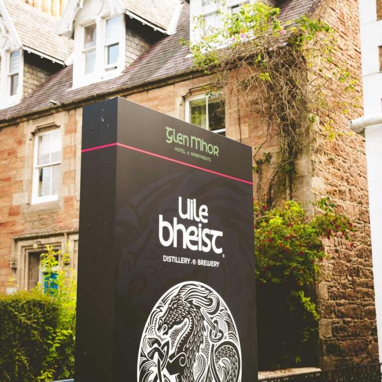Uile-bheist Distillery & Brewery - BAR 60