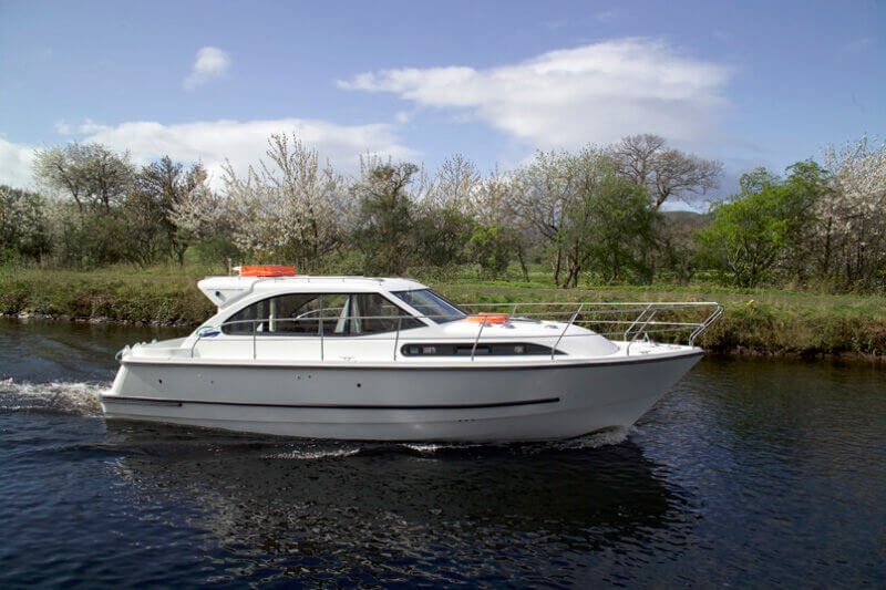 Isle of Skye Boat cruising on the Caledonian Canal