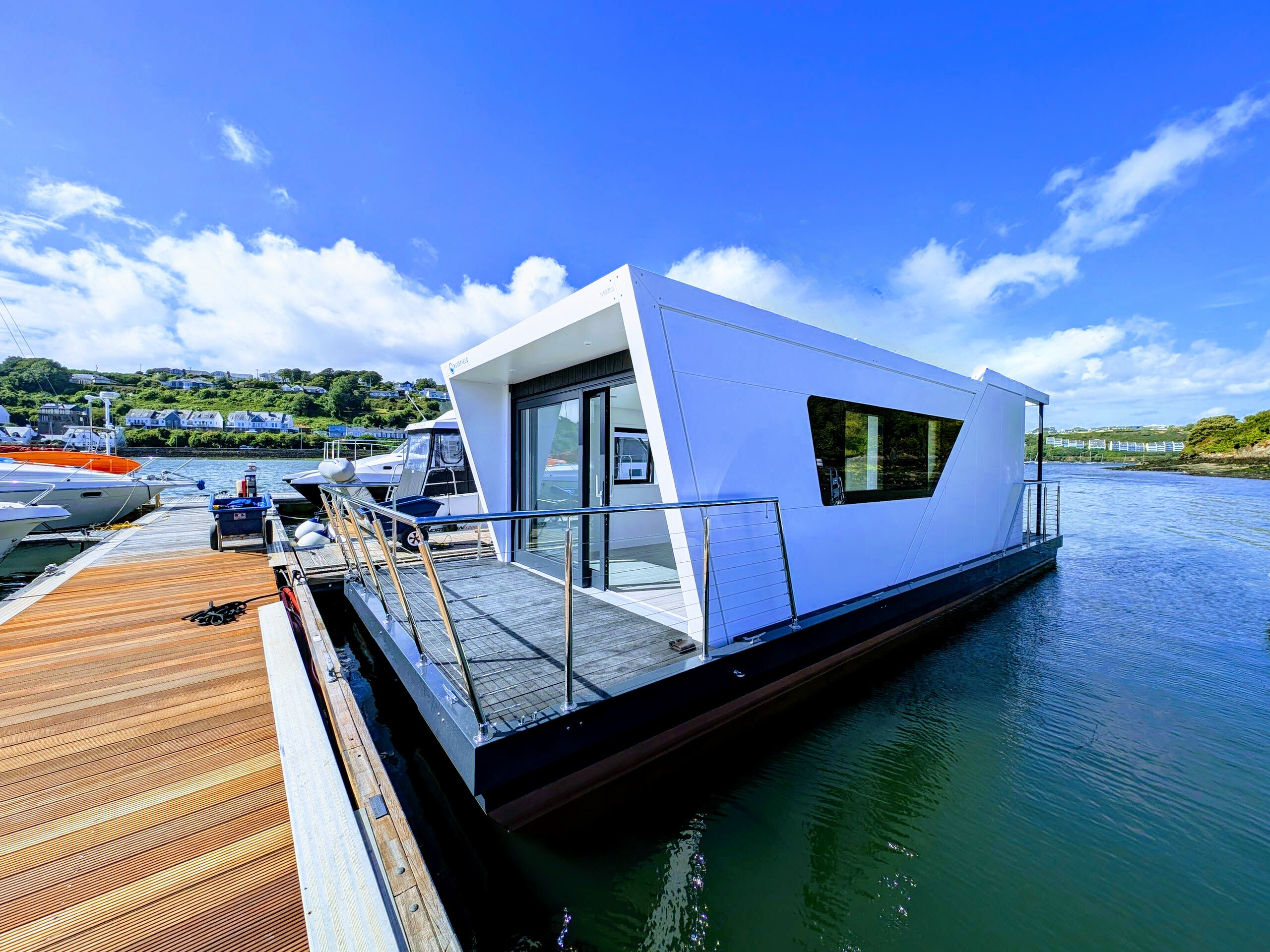 Houseboat - Caley Cruisers